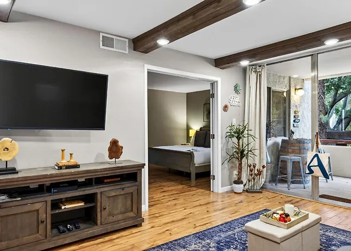 Camelback By Avantstay Apartment