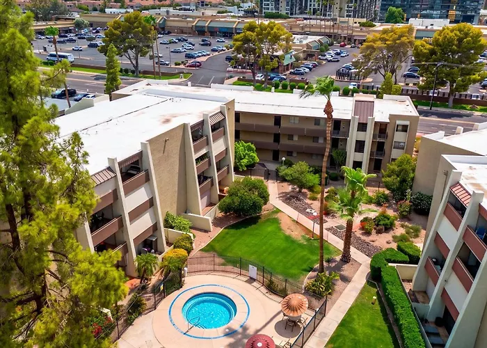 Camelback By Avantstay Apartment